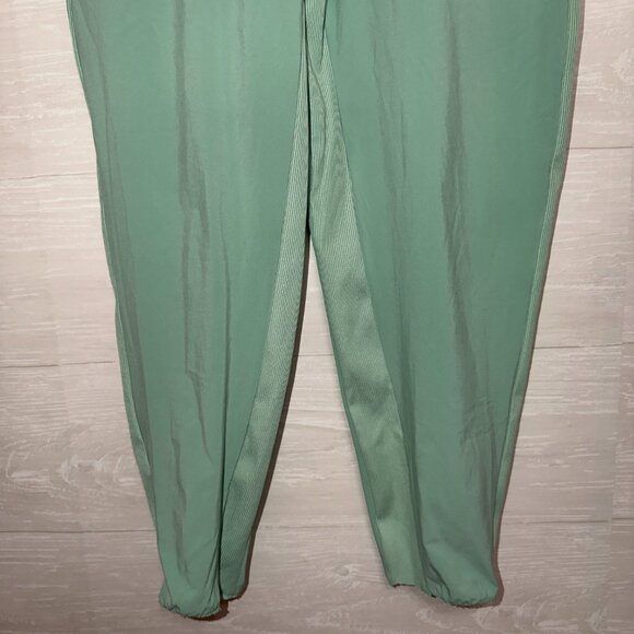 Athleta Brooklyn Joggers Size 6 Sage Green Lightweight Travel Pants Women’s - Picture 5 of 7